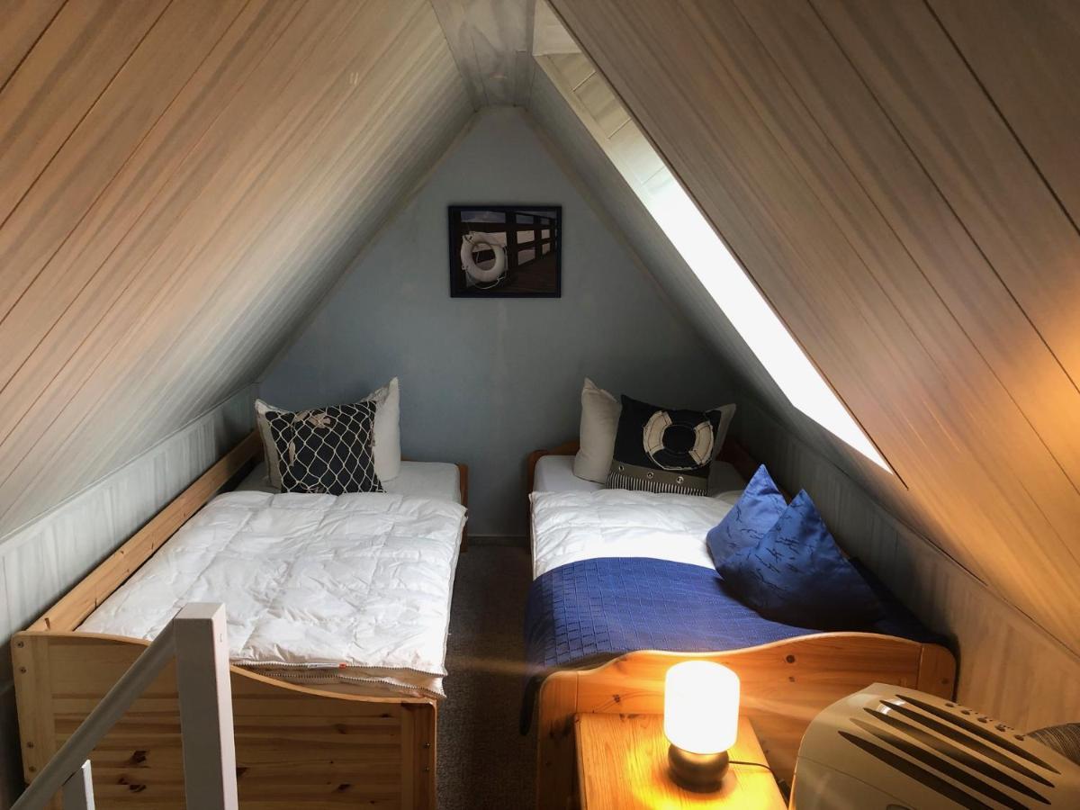 Romantisches Ferienhaus Boddenblick Mit Sauna Pruchten エクステリア 写真